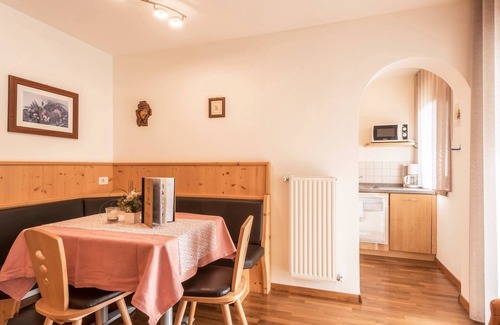 Kastelruth Apartment | Apartment “Trocker Kastelrut 7” near Seiser Alm with Balcony, Whirlpool & Sauna
