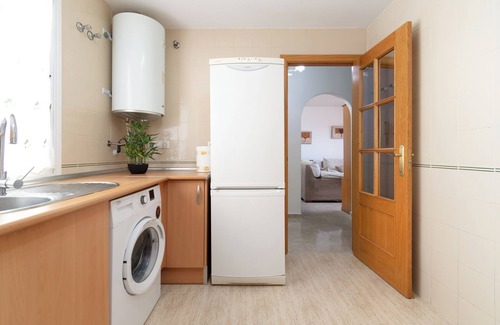 La Cala del Moral Apartment | Apartment 'Tu Oasis En Malaga' with Shared Pool and Wi-Fi