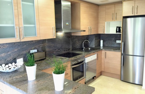 El Perello Apartment | Apartment 'Turó De Tjelle' with Sea View, Wi-Fi and Air Conditioning