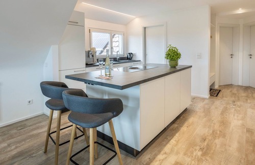 Allensbach Apartment | Apartment 'Über Der Alten Gärtnerei' with Lake View, Balcony and Wi-Fi