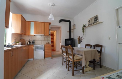 Marmaketon Apartment | Apartment 'Vilaeti Havgas' with Mountain View, Wi-Fi and Air Conditioning