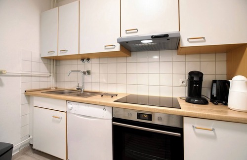 Kauslund Apartment | Apartment 'Vicky' with Private Terrace, Balcony and Wi-Fi