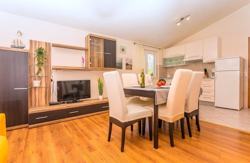 Gata Apartment | Apartment Villa Antony private heated pool, gym, quiet- mountain environment