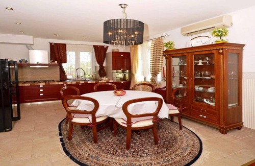 Vranjic Apartment | Apartment Villa Bepe - Three bedroom apartment with Sea view
