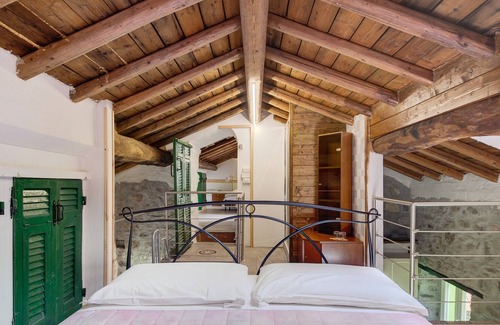 Villanoce Apartment | Apartment 'Villa Dansio' with Mountain View, Shared Terrace and Wi-Fi