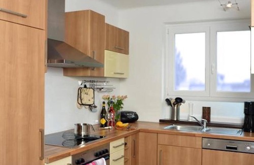 Ossiach Apartment | Apartment 'Villa Müller Rotfuchs' with Lake View, Shared Garden and Wi-Fi