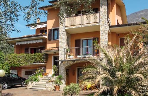 Val di Sogno Apartment | Apartment Villa Rizzardi-3 by Interhome