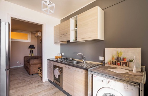 Il Monte Apartment | Apartment 'Villa Sunrise' with Shared Terrace, Wi-Fi and Air Conditioning