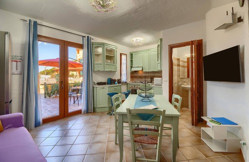 Nebida House | Apartment Villetta L'Estasi - Tanca Piras with Sea View, Pool & Wi-Fi