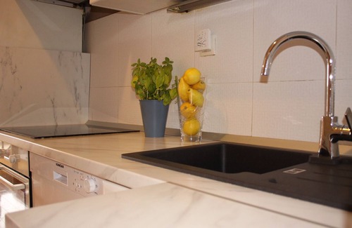 Istok Apartment | Apartment Vira (89731-A1) - Makarska