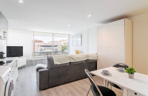 Cabo de las Huertas Apartment | Apartment 'Vistas Al Mar' with Shared Pool, Wi-Fi and Air Conditioning