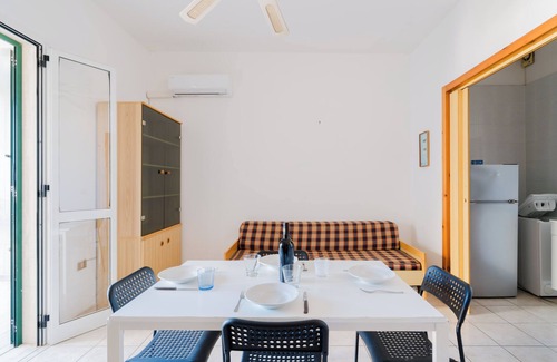 Baia Verde Apartment | Apartment 'Vista Mare' with Sea View, Private Terrace and Air Conditioning