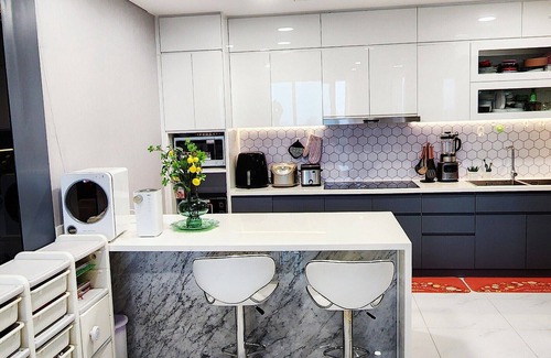 Hang Xanh Apartment | Apartment 3BR sunwah pearl , family , river view of the city