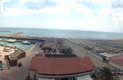 Marina di Grosseto Apartment | Apartment with private entrance, outdoor space and parking, near at the beach
