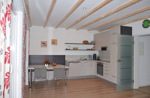 Oberglottertal Apartment | Apartment Wiesenblick-Panoramaferienwohnung