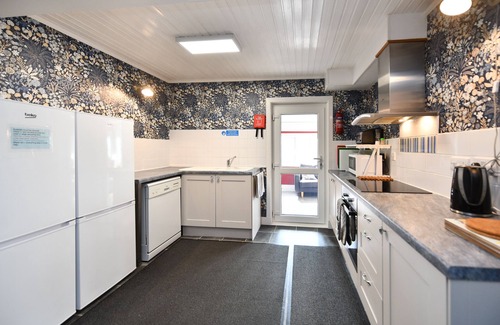 Stranraer Apartment | Apartment with 4 en -suite bedrooms, kitchen/dining room & living room