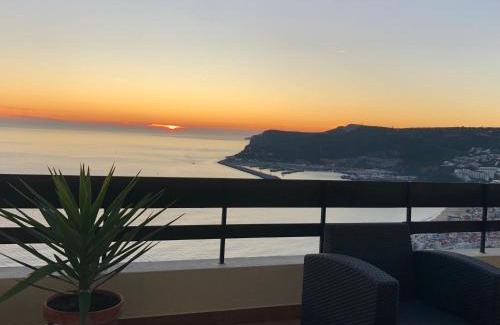 Santiago Apartment | Apartment with a stunning view over Sesimbra
