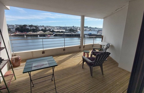 Audierne Apartment | Apartment with beautiful sea view