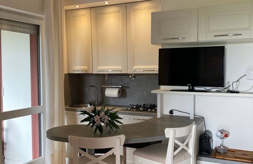 Colombare Apartment | Apartment with direct access to lake and close to dog park