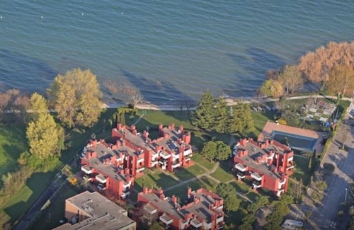 Colombare Apartment | Apartment with direct access to lake and close to dog park
