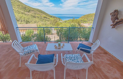 Rio nell'Elba Apartment | Apartment with dream view terrace!