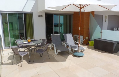 Olhos D'Agua Apartment | Apartment With Front Line Sea Views And Large Balcony,150m From Beach,