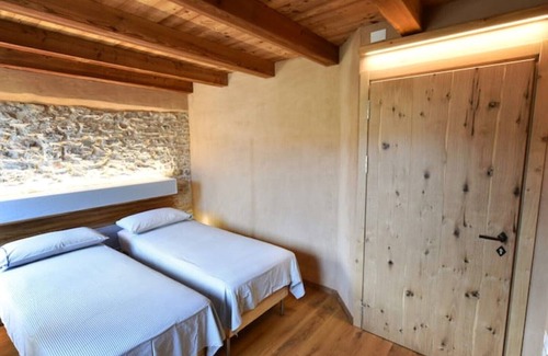 Feltre Apartment | Apartment with kitchen and fine finishes. Panoramic terrace.