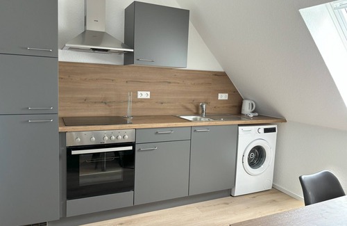 Leimen Apartment | Apartment with kitchen and bathroom