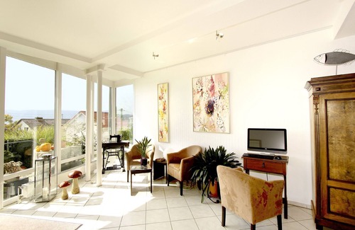Sipplingen Apartment | Apartment with lake view and terrace, 1 living/bedroom, max. 2 persons