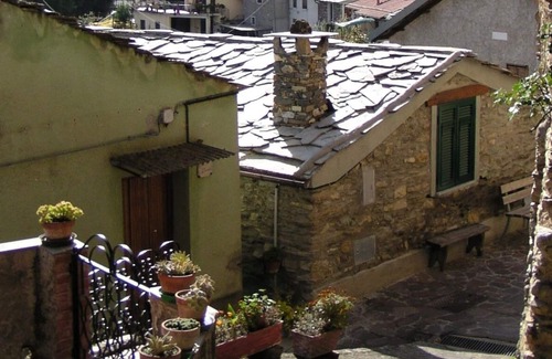Rezzo Apartment | Apartment with large terrace