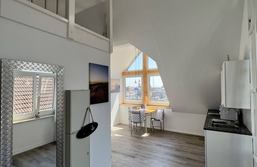 Cuxhaven Apartment | Apartment with loft character directly in the City Marina/harbor with a fantastic view