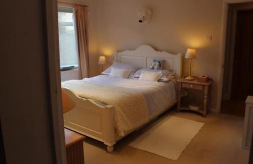 Hastings Apartment | Apartment with own entrance & terrace on West Hill