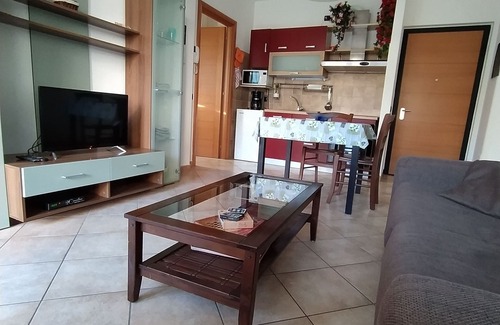 Sasso Moro Apartment | Apartment with private garden two steps from the lake.
