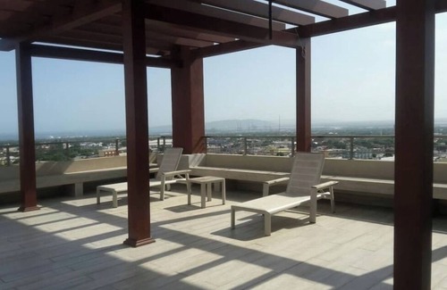 Saint Andrew Apartment | Apartment with roof top pool