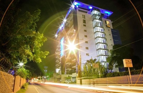 Saint Andrew Apartment | Apartment with roof top pool