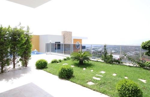 Kargicak Apartment | Apartment with sea / mountain views 3 + 1 with pool in a quiet location