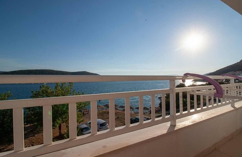 Neum Apartment | Apartment with Sea View 9