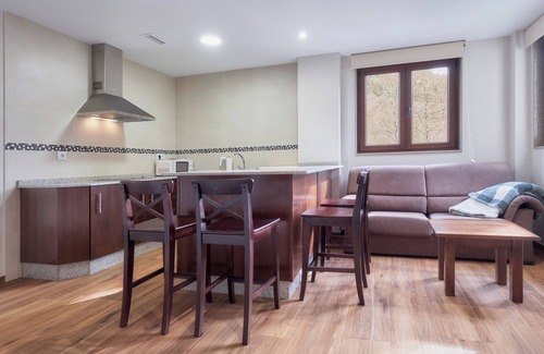 Cecos Apartment | Apartment with Shared Garden and WIFI Valle del Ibias 1 Left