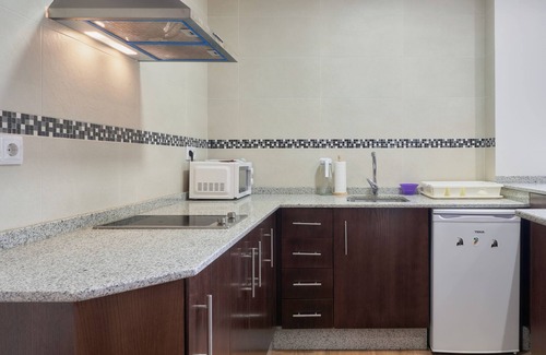 Cecos Apartment | Apartment with Shared Garden and WIFI Valle del Ibias 1 Left