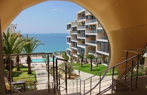 Sveti Vlas Apartment | Apartment with stunning sea views First Line and on the Marina