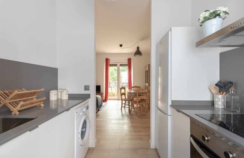 Basauri Apartment | Apartment with terrace next to a metro station