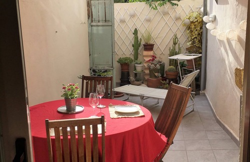 El Pilar Apartment | Apartment with Terrace 2 steps from the Central Market Official License VT-42444-V2