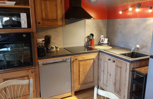 Le Noyer Apartment | Apartment with terrace and mountain views, in the heart of the Massif des Bauges