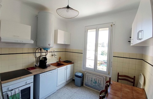 L'Arenas Apartment | Apartment with terrace near the sea