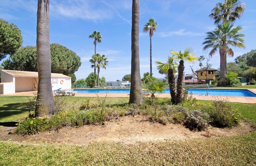 Sesmarias Apartment | Apartment 'Yara Beach Apartments with Terrace' with Shared Pool, Wi-Fi and Air Conditioning