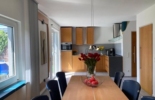 Breberen Apartment | Apartment 'Zöllnerhaus 37' with Private Garden and Wi-Fi