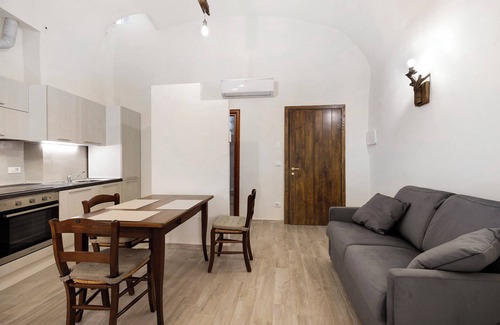 Zuccarello Apartment | Apartment 'Zia Lina 1' with Mountain View, Wi-Fi and Air Conditioning
