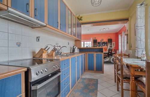 Sivros Apartment | Apartment 'Zois' with Private Terrace, Wi-Fi and Air Conditioning