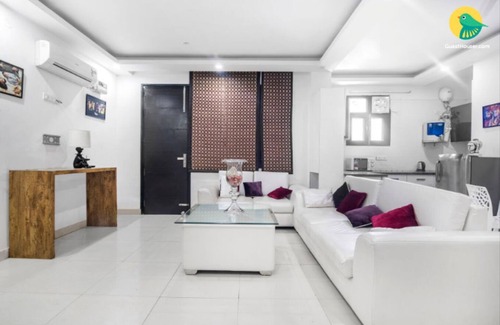 Sat Bari Apartment | Apartments 3BHK for Patients Near AIMS Chattarpur Delhi