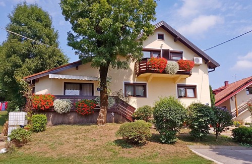 Seliste Dreznicko Apartment | Apartments and rooms Dragica, (16216), Selište Drežnicko, Croatia